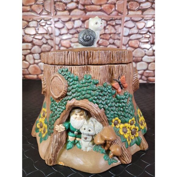Vintage Rare Hand Painted Ceramic Cookie Jar Gnome Tree House W/ Snail Mushroom - Picture 1 of 14